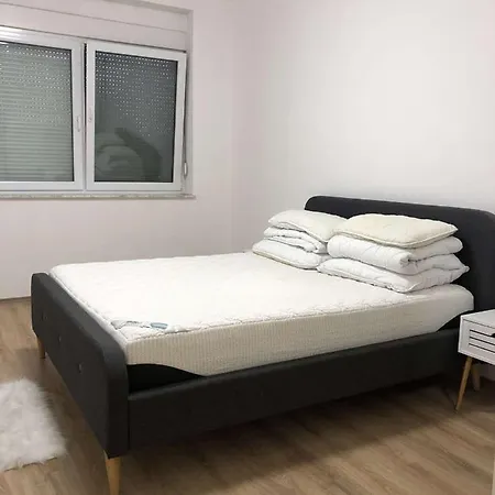 Modern In モスタル